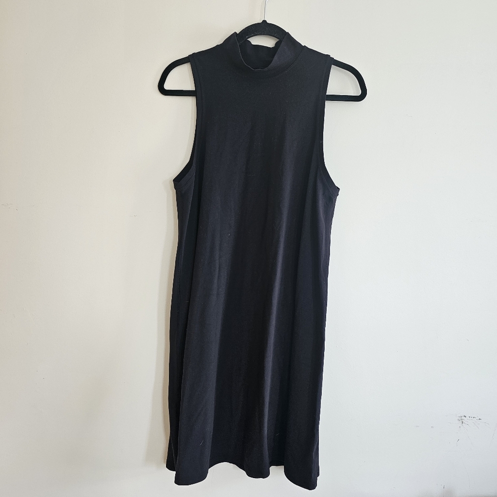 Lululemon Sleeveless Mockneck Stretch Dress In Black, Size 8